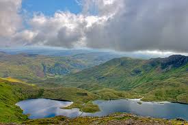 Do đó màn đối đầu này trở nên khó đoán kết quả. Snowdonia Wikipedia Tiáº¿ng Viá»‡t