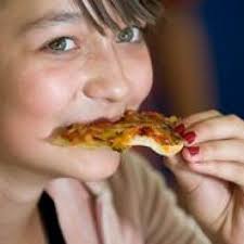 Pizza passt immer in der Schulkantine