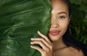 Anti-Aging Benefits of Chlorophyll by Lisa Richards, Nutritionist