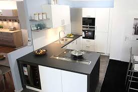 Con tu proyecto o sin él, diseñamos y adaptamos tus ideas a la calidad y precio que necesites. Cocina Pequena Moderna En L En Madrid 2 Tu Mueble De Cocina