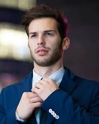 Chris Ratcliff's Instagram, Twitter & Facebook