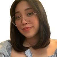 Phoebe Santos's Instagram, Twitter & Facebook