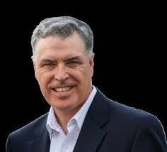 Lance Sanderson's Instagram, Twitter & Facebook