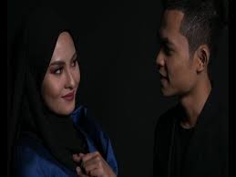 Tajul wany hasrita disana cinta disini rindu. Tajul Wany Hasrita Aku Serius Official Lyric Video Youtube