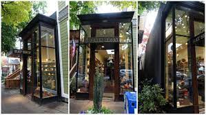 808 Nw 23rd Alphabet Historic District Portland Small Addition Created This Storefront Space Modern Storefront Traditional Building Historic Buildings