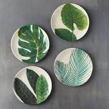 Ideal For Picnics And Casual Outdoor Dining This Shatterproof Bamboo Melamine Plate Is Topped With A Graphic Leafy P Goruntuler Ile Seramik Sanati Yaratici Fikirler Yaprak