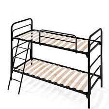 In questo caso parliamo di una portata di 100 / 140 kg a persona.il telaio, che sia strutturato in acciaio o in legno, è molto resistente e rinforzato così da garantire sicurezza e durabilità nell'utilizzo. Letto A Castello Con Reti A Doghe Salvaspazio Evergreenweb Materassi Beds