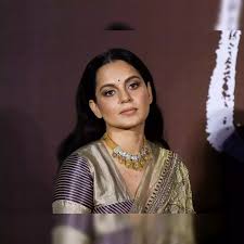 kangana ranaut supriya shrinate: Kangana Ranaut-Supriya Srinate row:  Netizens remind BJPs Mandi candidates of calling Urmila Matondkar a soft  porn star - The Economic Times