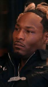 This Bitch Is Shakin' The Table"