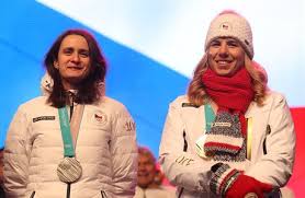 Tempo očkování ale proti minulému týdnu zpomalilo. Ledecka Cekala Par Cizincu Na Staromaku Bylo Pres Tisic Lidi Sablikova Chce Pokracovat Ostatni Sporty Lidovky Cz