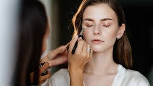 Cara Harrison's Instagram, Twitter & Facebook