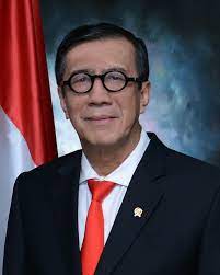 He was a member of the north sumatra regional legislature from 1999 to 2003, and of the people's consultative assembly from 2004 to 2014. File Foto Yasonna Laoly Menkumham 2019 Jpg Wikimedia Commons