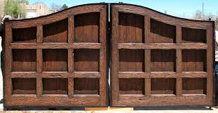1 +of wood puerta f (also of town, castle) +of metal verja f. Driveway Gate La Puerta Originals