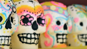 Because of their fragility and the time. Learn How To Create And Decorate Sugar Skulls For Dia De Los Muertos King5 Com
