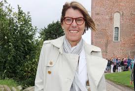 Der modeschöpfer und fernsehexperte guido maria kretschmer (53, „shopping queen) feiert am 8. Hochzeit Guido Maria Kretschmer Auf Sylt Photocall Ballon Vorm Reichstag