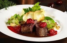 Rehrucken In Rotweinsauce Rezept Rezept Rehrucken Rezepte Rehbraten Rezept