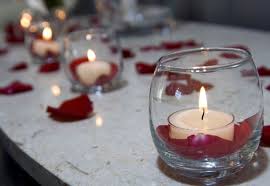 Al tomar su mentón y hacerla mirar hacia arriba pude ver sus ojos cafés claros llenos de lágrimas. Camino De Petalos Y Velas Organizacion De Eventos Decoestilo Com