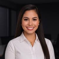 5400+ profili “Cel”