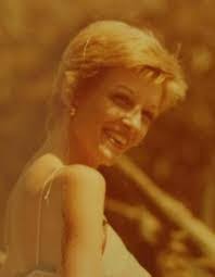 Iris Newman's Instagram, Twitter & Facebook