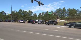 2 Colorado State troopers shot near Woodland Park, 1 treated with serious wounds, shelter-in-place ordered