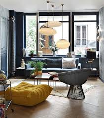 Masa Sandalye Panosundaki Pin