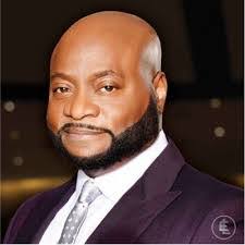 Paul Ade's Instagram, Twitter & Facebook