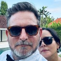 900+ "The Manifold's" profiles