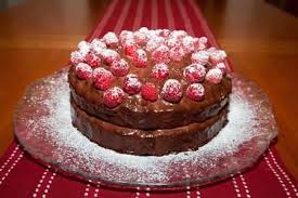 Recette Gateau Aux Framboises Fourre Au Chocolat 750g Chocolat Gateau Au Chocolat Moelleux Gateau Chocolat Framboise