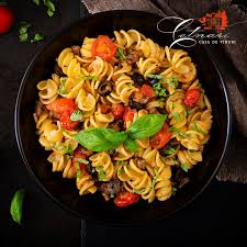 Aceast preparat poate fi si congelat congelare: Paste Fusilli Cu Sos De RoÈ™ii È™i Busuioc Casa De Vinuri Cotnari