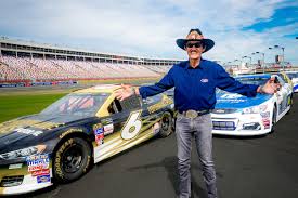 You can drive a nascar race car by yourself! Nascar And Mario Andretti Racing Experience