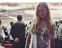 His departure has left the toffees. Ancelotti S Beautiful Stepdaughter Chloe 7m Sport