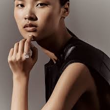 Constance Ring's Instagram, Twitter & Facebook