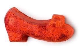 ラッシュのクリスマス限定グッズ 星が瞬くバスボムや赤い靴のバブルバー バスボム ラッシュ バブル