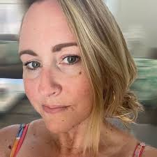 Alison L Robson (@alisonlrobson) • Threads, Say more