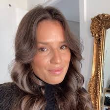 Emma Rocha's Instagram, Twitter & Facebook