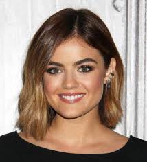 Le carré plongeant est une coupe culte qui traverse fièrement les générations. Carre Plongeant Long Comment Le Porter Pour Etre Vraiment Tendance