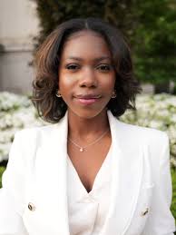 Macire Aribot's Instagram, Twitter & Facebook