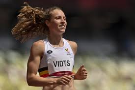 Nafi thiam venait de remporter l'or en créant l'une des plus grosses surprises de rio 2016 et, plus surprenant encore, malgré une blessure. Nxaimrmu9i Zwm