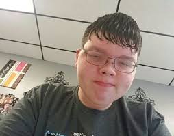 Dylan Lynch (@DylanLynch16)