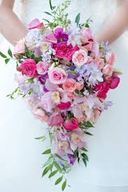 How To Keep Your Wedding Bouquet Fresh On Your Wedding Day Flower Bouquet Wedding Wedding Flowers Cascading Wedding Bouquets