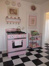 Original Appliances In Cottage Kitchen Retro Kitchen Kitchen Decor Retro Kitchen Accessories
