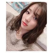足立梨花 あだっちぃー on instagram 前髪ほしいけどない方もいい そんな私の願いを叶えてくれた センターだけうっすいシースルー前髪 これでアレンジの楽しみ増えた roi 野口さん シースルーバング 前髪あり 前髪なし 前髪 シースルー