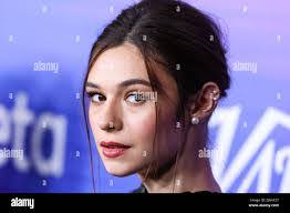 Nicole Rood's Instagram, Twitter & Facebook