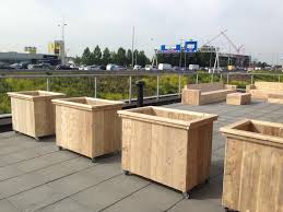 Bacs A Fleurs Pays Bois Sur Roulettes Bac A Fleur Bois Bac A Fleurs Boites De Jardin