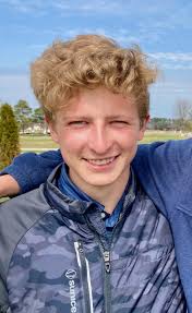 A tight win and a tight loss for Cape golf