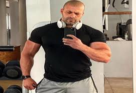 There are 700+ professionals named daniel silveira, who use linkedin to exchange information, ideas, and opportunities. Daniel Silveira O Ex Pm Que Acumulou 60 Sancoes Disciplinares Congresso Sbt News