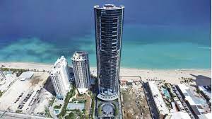 Ein restaurantbesuch für 1.500 euro, eine zugfahrt für 5.000 euro oder ein appartment für 32 millionen euro? Porsche Design Tower Das Hochste Parkhaus Der Welt News Ausland Bild De