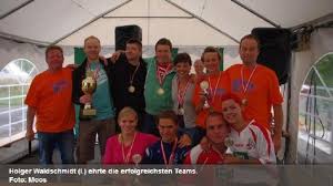 Dirk waldschmidt ( 1965 in bonn) aus schöffengrund ist ein deutscher rechtsanwalt und funktionär der hessischen npd. Haagassathlon 2013