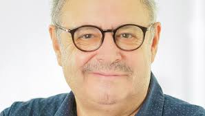 Le globe trotteur David Debrincat pour ses livres :"Vaudou 50 histoires  incroyables"/"Vous prendrez bien du Mont Blanc?"