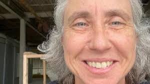 Roberta Campbell's Instagram, Twitter & Facebook